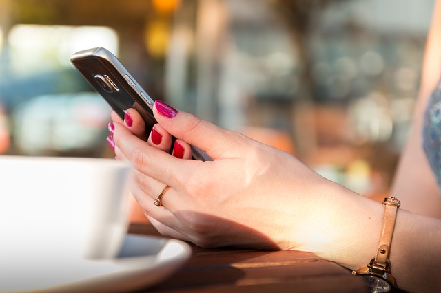 Simple mobile app for staff and advisers
